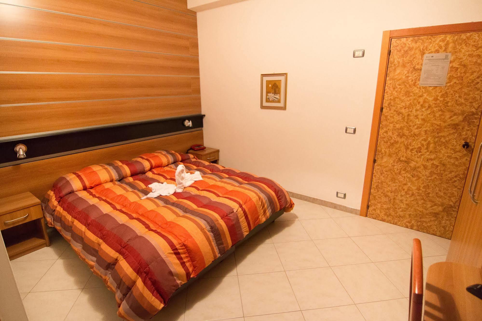 Hotel Murgia 산테라모 인 콜레 외부 사진