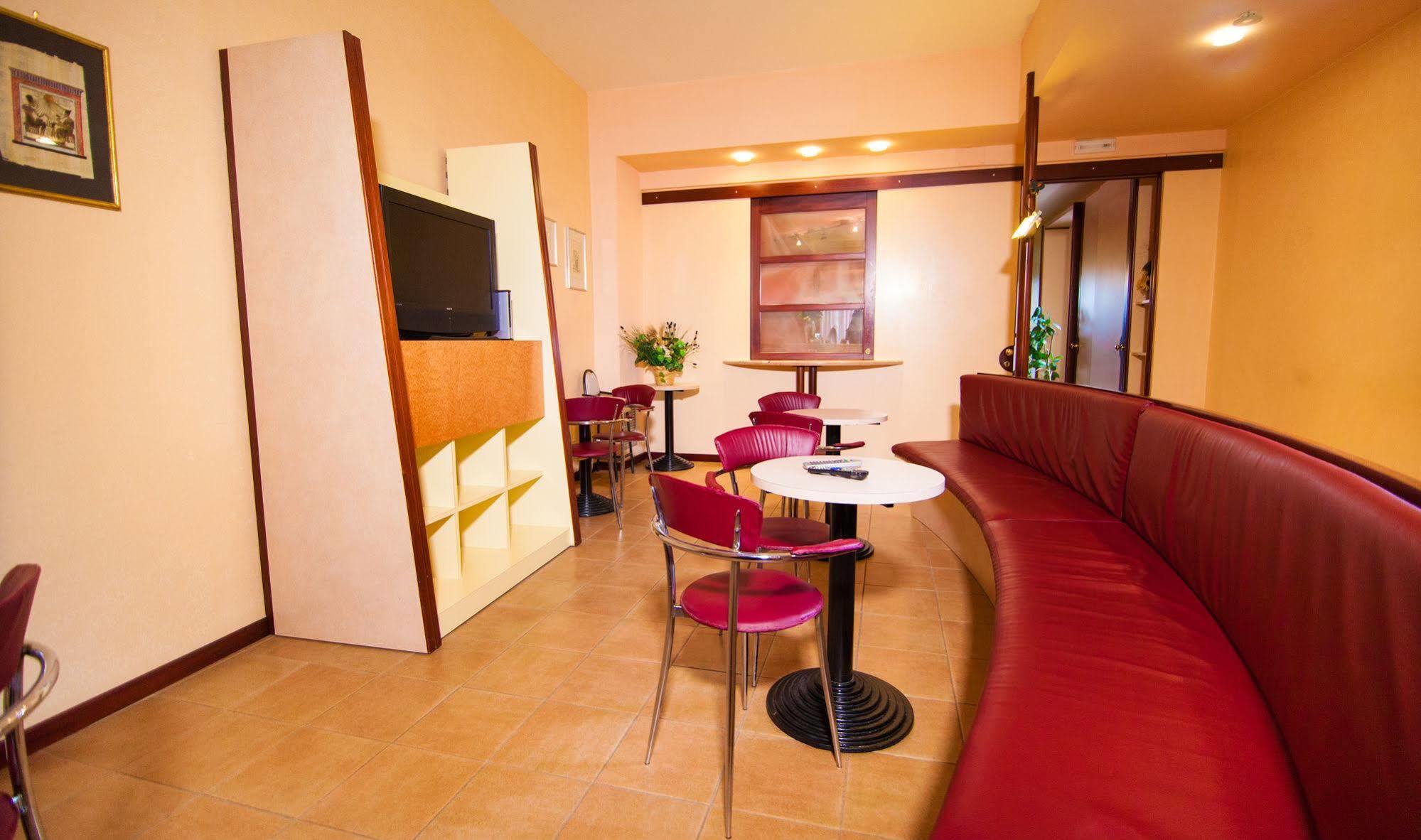 Hotel Murgia 산테라모 인 콜레 외부 사진
